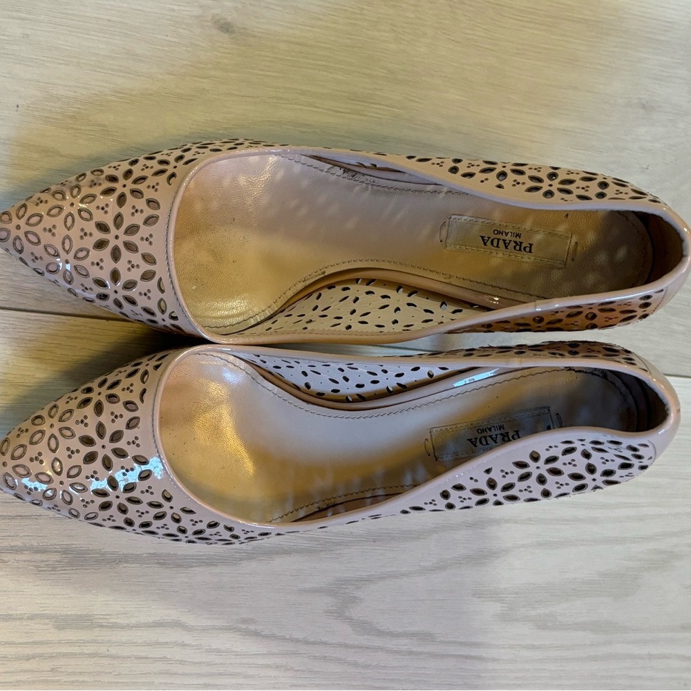 Gorgeous Prada heels, blush/natural patent leather, 8.5 - excellent condition! - Picture 2 of 5